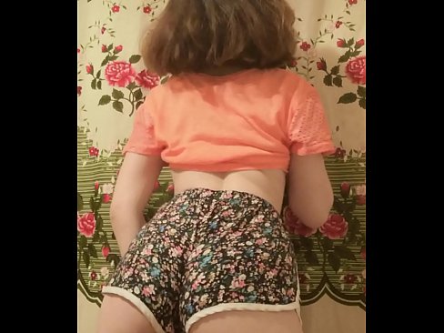 ❤️ Neska gazte sexy galtzak kentzen kameraren aurrean ❤️❌ Porno %eu.sex78.ruan ﹏