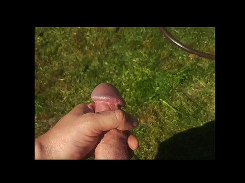 ❤️ Hottie beroa bere pussy arrosa izorratu egiten du eta udako lorategi batean squirt batekin esperma egiten du ❤️❌ Porno %eu.sex78.ruan ﹏